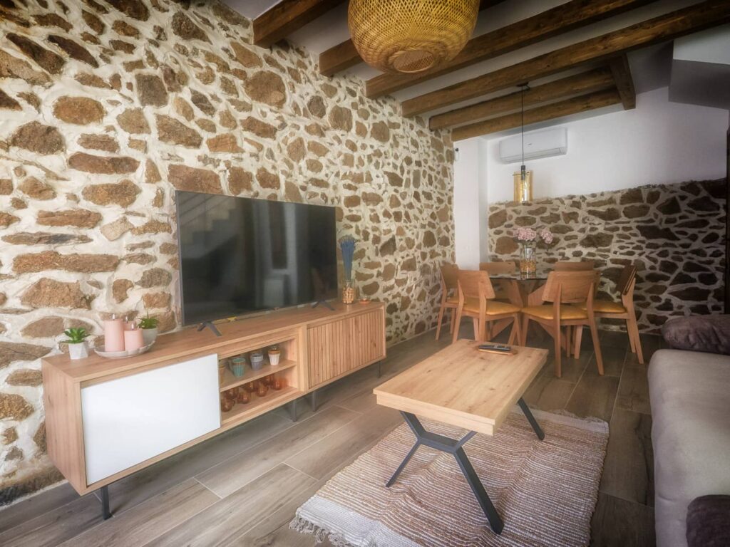 SALON La Casina de Navalcán